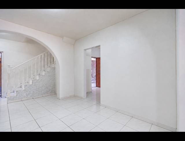 4 BEDROOM TOWNHOUSE FOR SALE IN MORNINGSIDE
